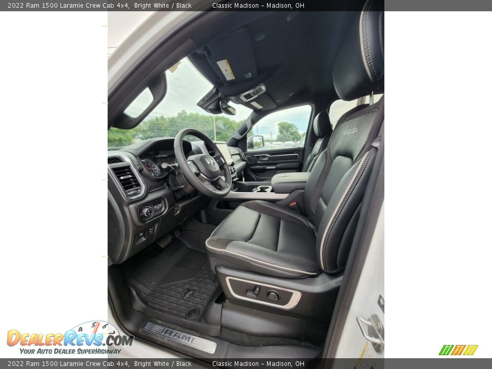 2022 Ram 1500 Laramie Crew Cab 4x4 Bright White / Black Photo #2