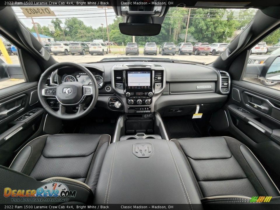 2022 Ram 1500 Laramie Crew Cab 4x4 Bright White / Black Photo #4