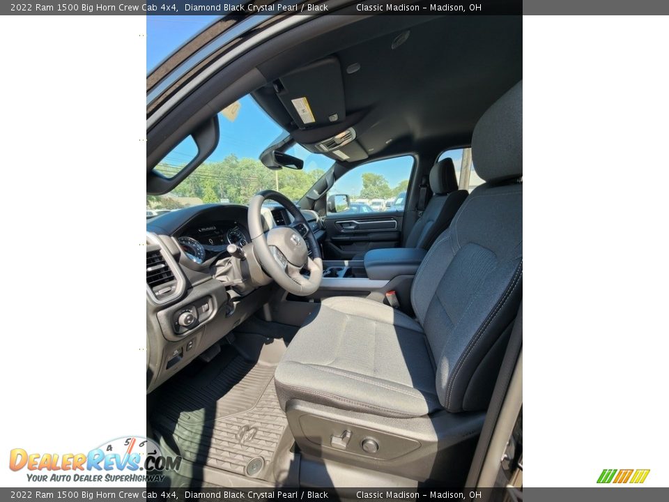 2022 Ram 1500 Big Horn Crew Cab 4x4 Diamond Black Crystal Pearl / Black Photo #2