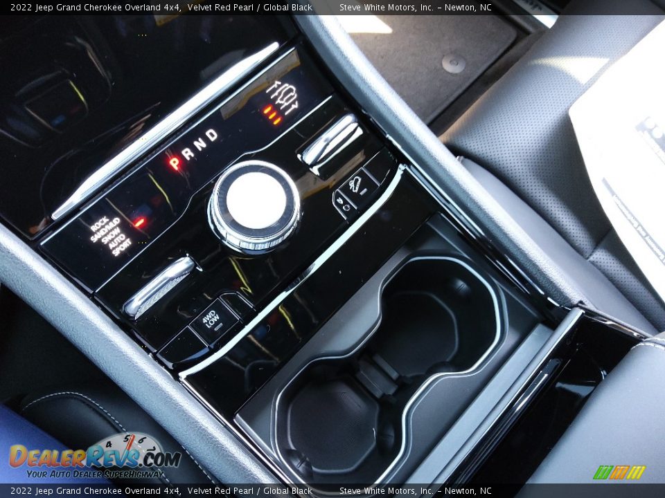 2022 Jeep Grand Cherokee Overland 4x4 Shifter Photo #29