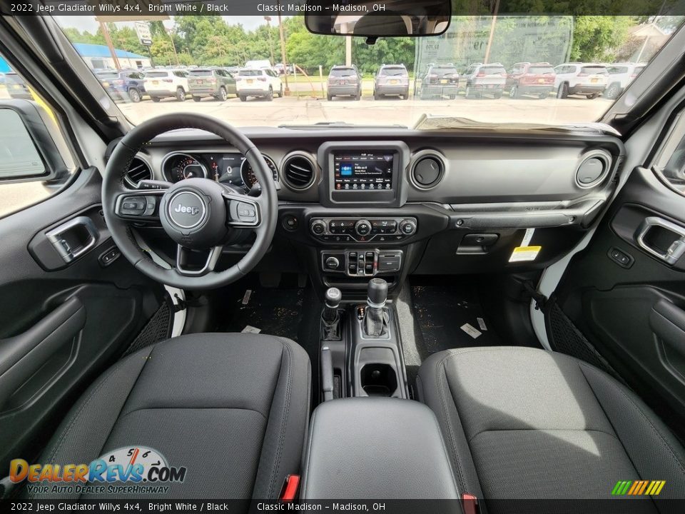 2022 Jeep Gladiator Willys 4x4 Bright White / Black Photo #4