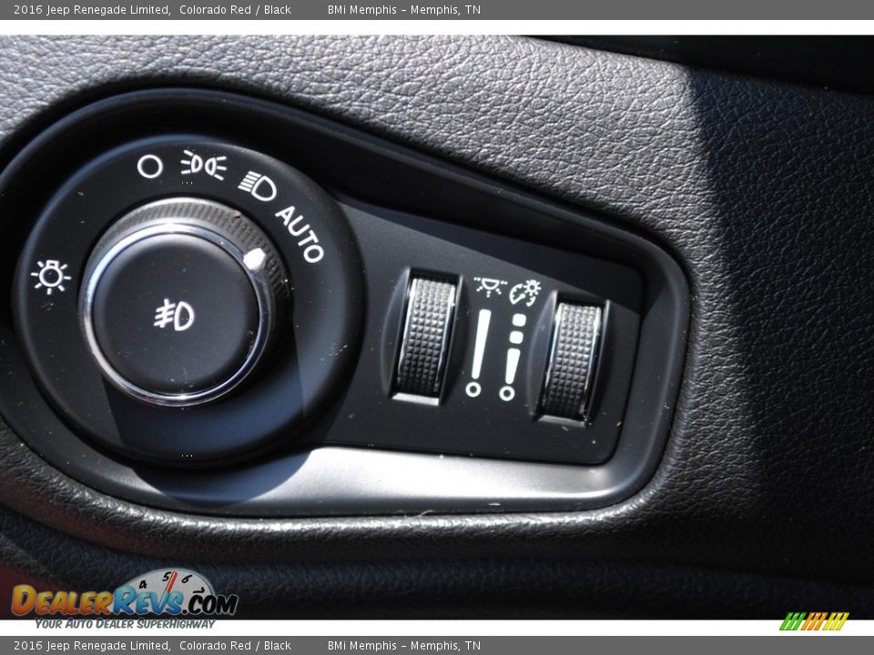 Controls of 2016 Jeep Renegade Limited Photo #15