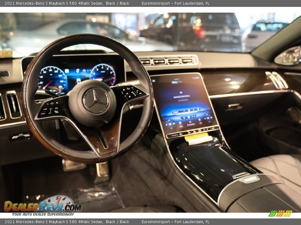Dashboard of 2021 Mercedes-Benz S Maybach S 580 4Matic Sedan Photo #34