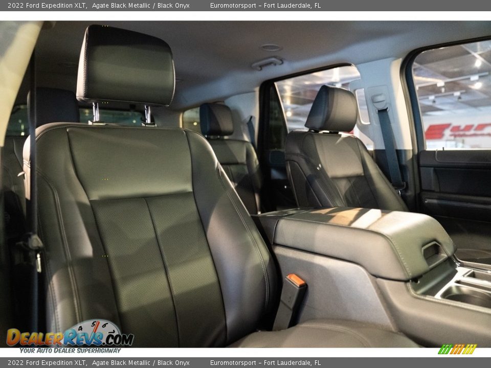 Front Seat of 2022 Ford Expedition XLT Photo #2