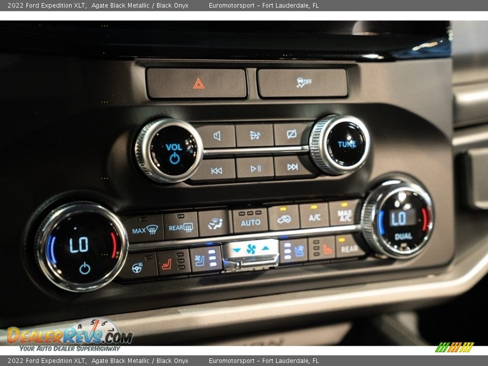 Controls of 2022 Ford Expedition XLT Photo #40