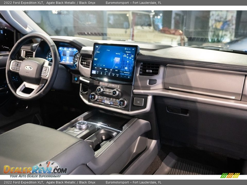 Dashboard of 2022 Ford Expedition XLT Photo #46