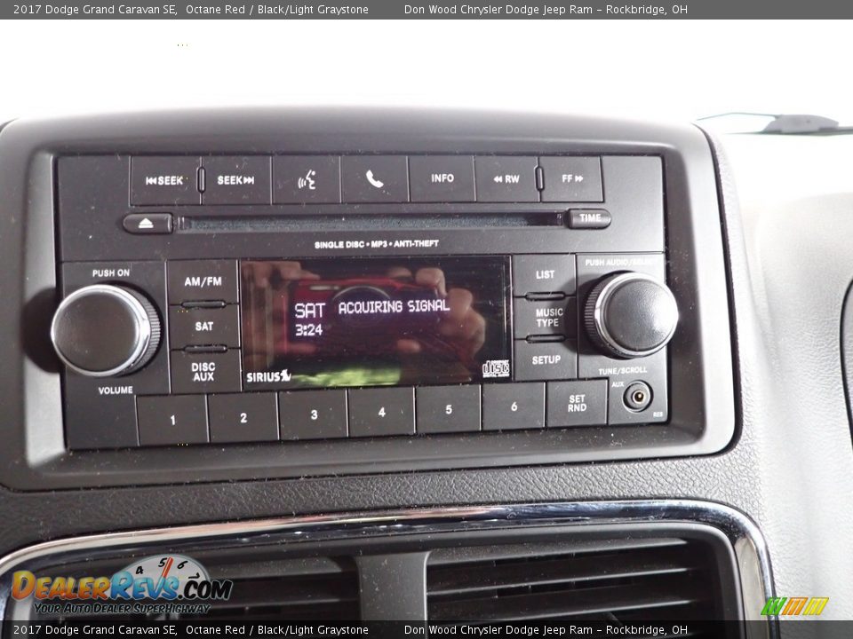2017 Dodge Grand Caravan SE Octane Red / Black/Light Graystone Photo #16