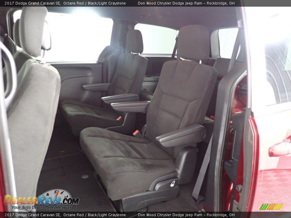 2017 Dodge Grand Caravan SE Octane Red / Black/Light Graystone Photo #20