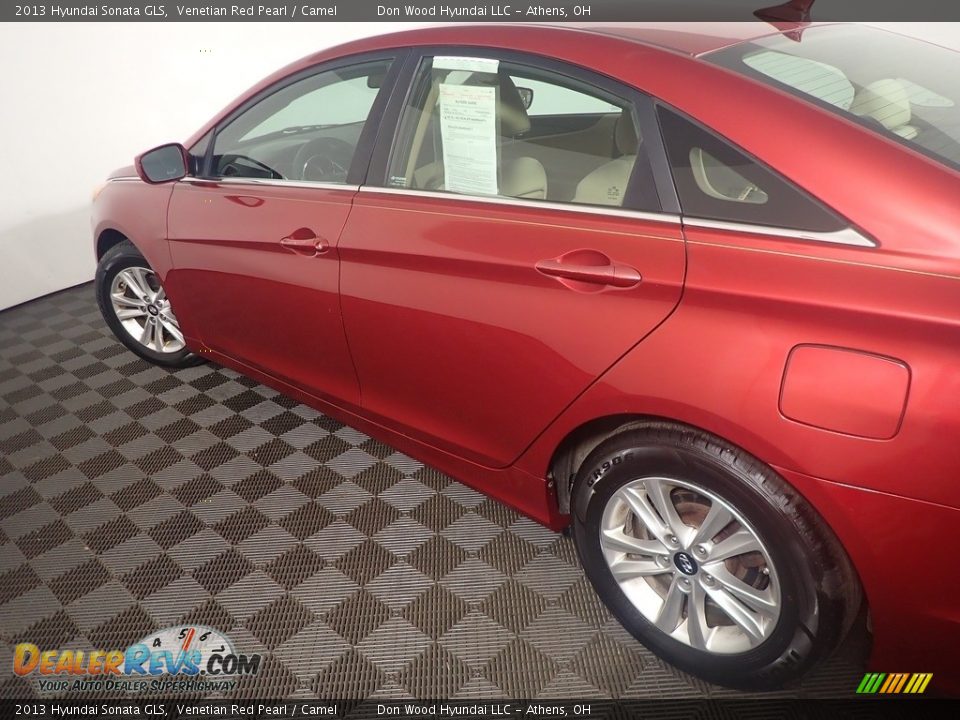 2013 Hyundai Sonata GLS Venetian Red Pearl / Camel Photo #17