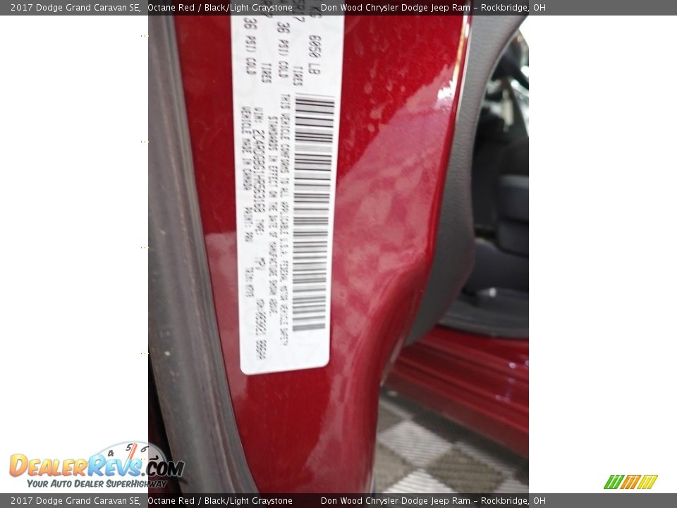 2017 Dodge Grand Caravan SE Octane Red / Black/Light Graystone Photo #31