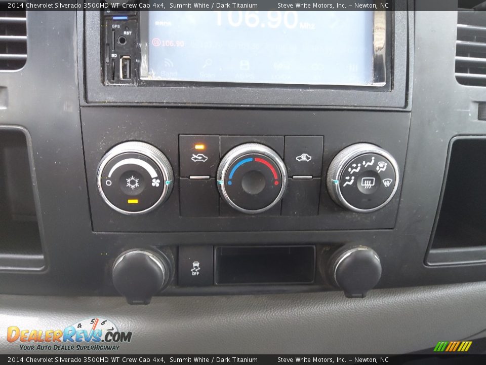 Controls of 2014 Chevrolet Silverado 3500HD WT Crew Cab 4x4 Photo #25