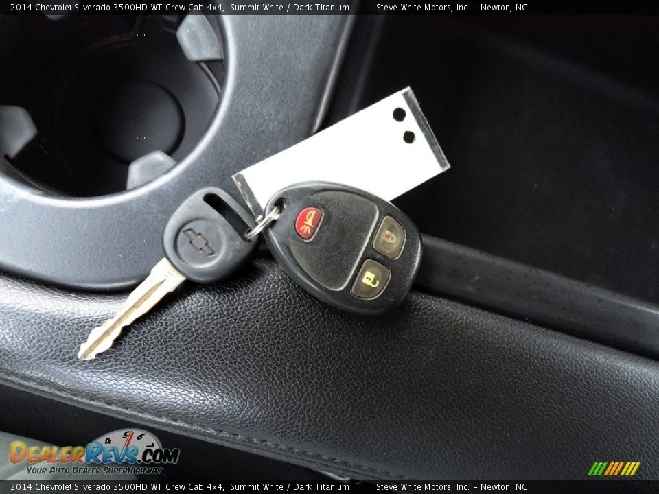 Keys of 2014 Chevrolet Silverado 3500HD WT Crew Cab 4x4 Photo #27