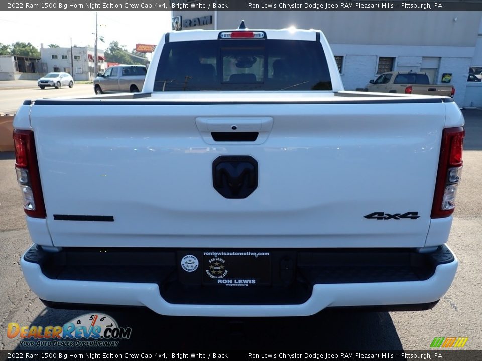 2022 Ram 1500 Big Horn Night Edition Crew Cab 4x4 Bright White / Black Photo #4