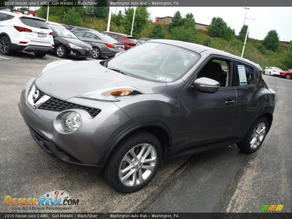 2016 Nissan Juke S AWD Gun Metallic / Black/Silver Photo #5