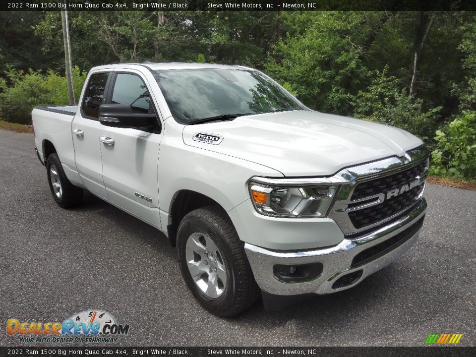 Front 3/4 View of 2022 Ram 1500 Big Horn Quad Cab 4x4 Photo #4