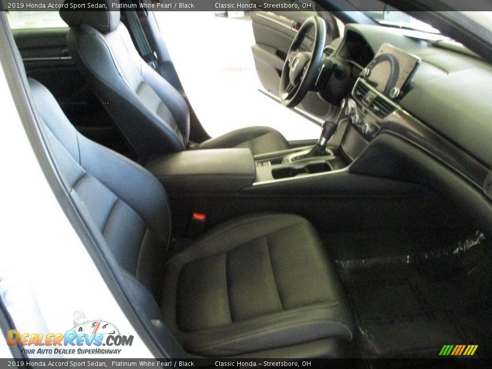 2019 Honda Accord Sport Sedan Platinum White Pearl / Black Photo #16