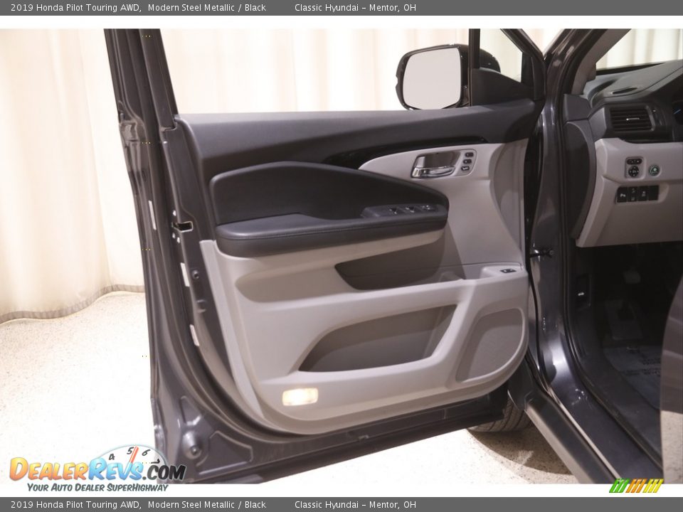 2019 Honda Pilot Touring AWD Modern Steel Metallic / Black Photo #4