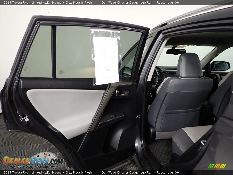2015 Toyota RAV4 Limited AWD Magnetic Gray Metallic / Ash Photo #24
