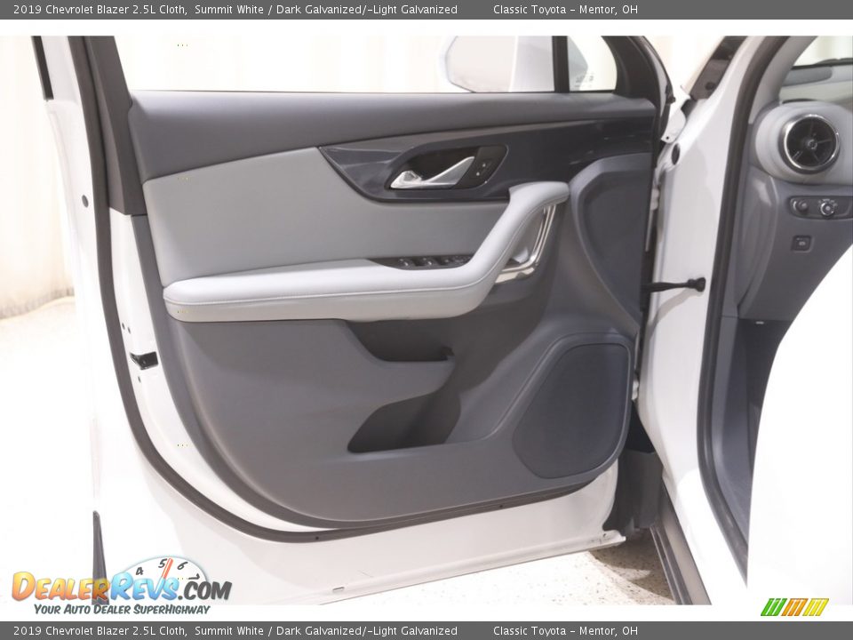2019 Chevrolet Blazer 2.5L Cloth Summit White / Dark Galvanized/­Light Galvanized Photo #4