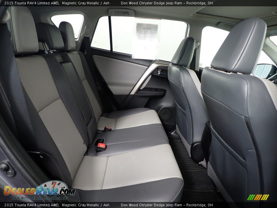 2015 Toyota RAV4 Limited AWD Magnetic Gray Metallic / Ash Photo #30