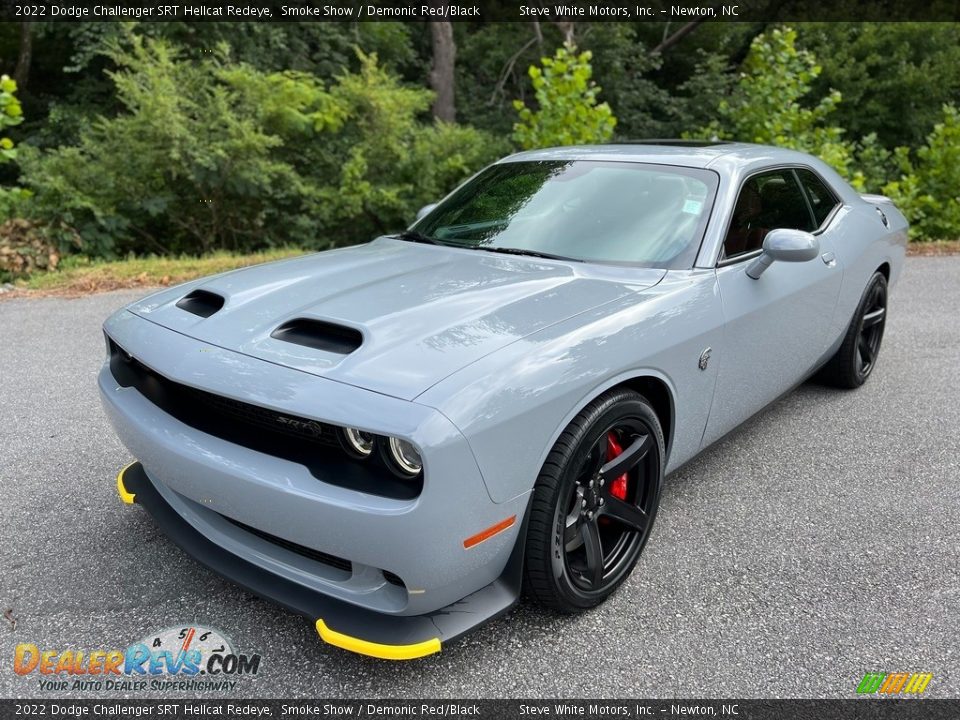 Front 3/4 View of 2022 Dodge Challenger SRT Hellcat Redeye Photo #2