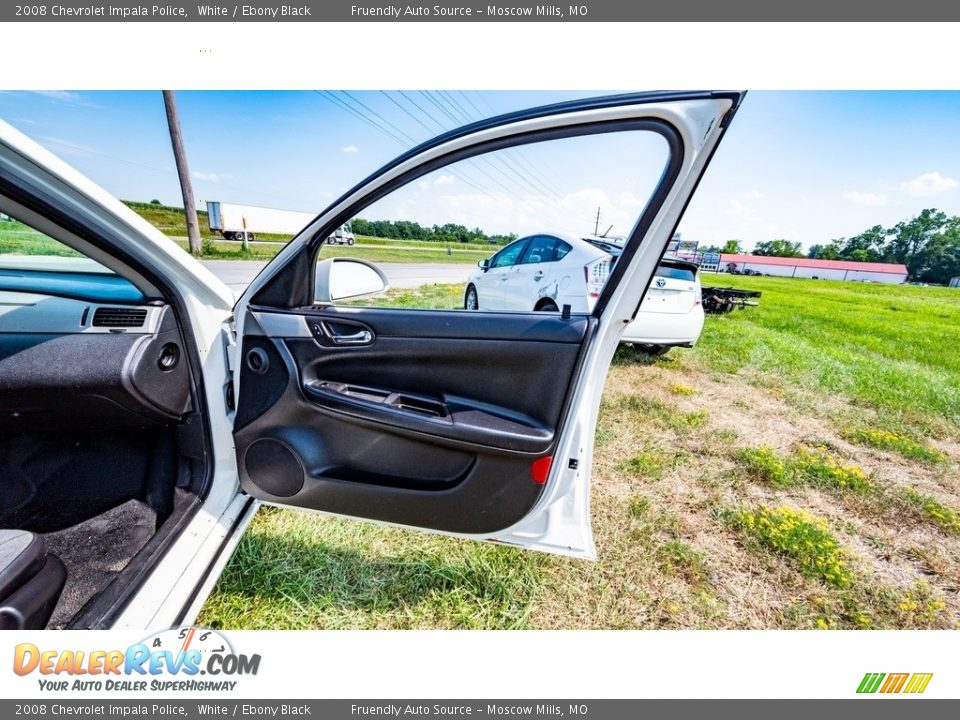 Door Panel of 2008 Chevrolet Impala Police Photo #27