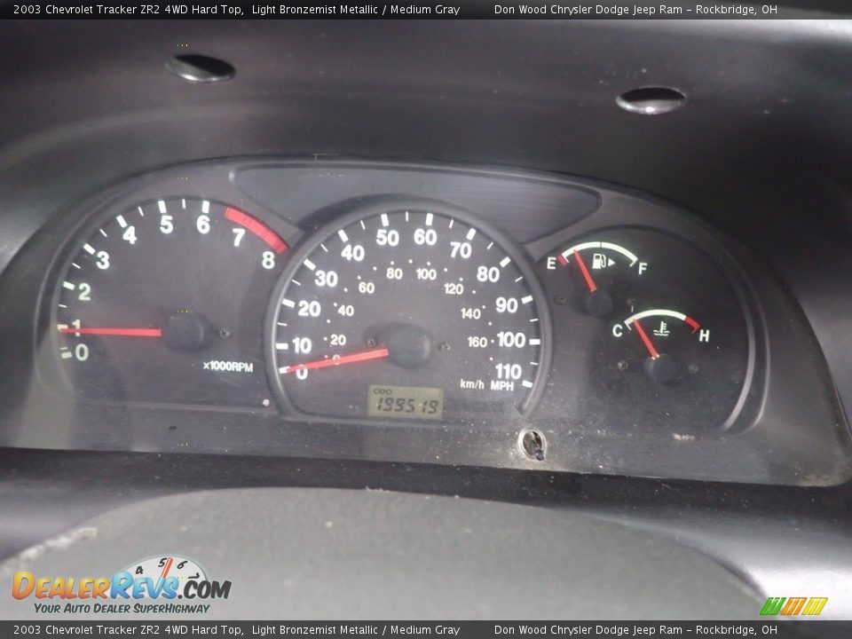 2003 Chevrolet Tracker ZR2 4WD Hard Top Light Bronzemist Metallic / Medium Gray Photo #9
