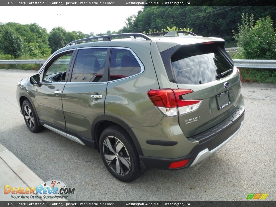 2019 Subaru Forester 2.5i Touring Jasper Green Metallic / Black Photo #16