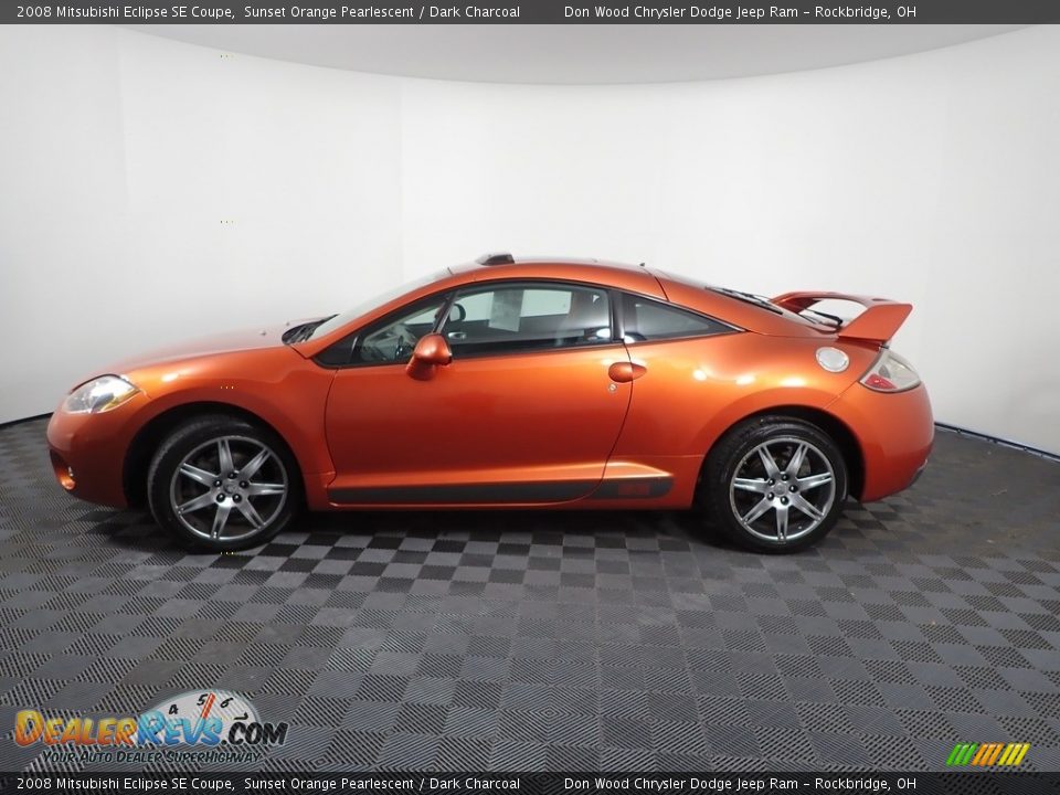 Sunset Orange Pearlescent 2008 Mitsubishi Eclipse SE Coupe Photo #4