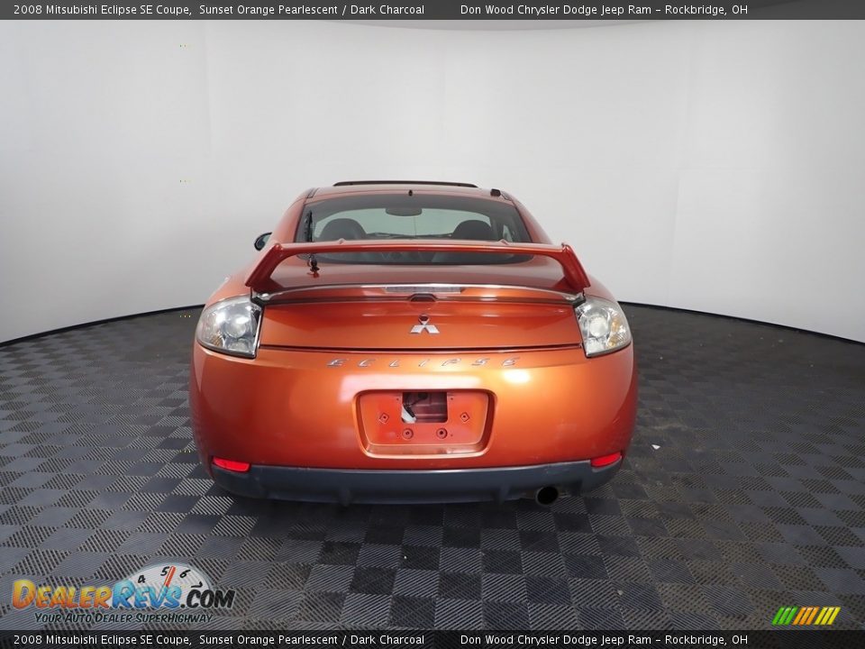 2008 Mitsubishi Eclipse SE Coupe Sunset Orange Pearlescent / Dark Charcoal Photo #6