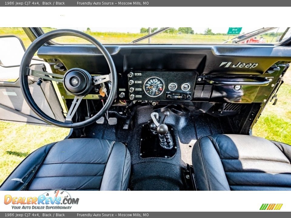 Dashboard of 1986 Jeep CJ7 4x4 Photo #27