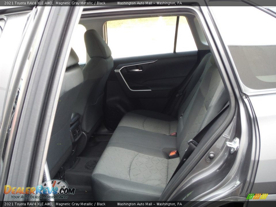 2021 Toyota RAV4 XLE AWD Magnetic Gray Metallic / Black Photo #16