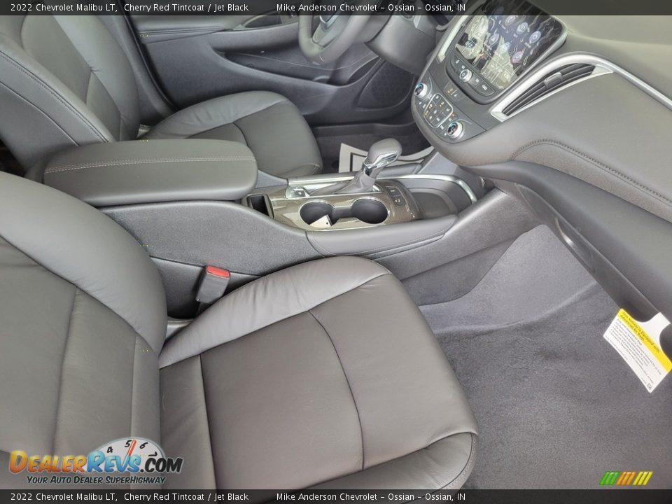 Front Seat of 2022 Chevrolet Malibu LT Photo #19