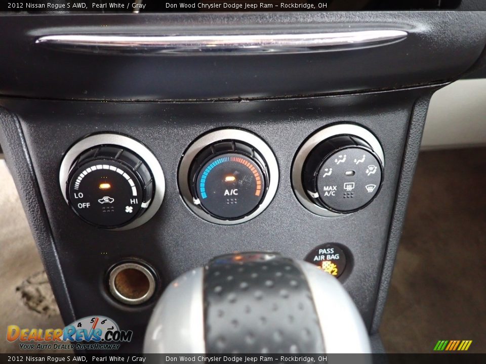 2012 Nissan Rogue S AWD Pearl White / Gray Photo #16