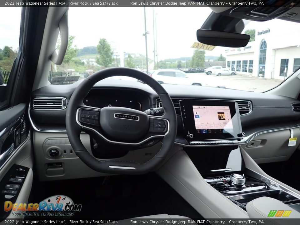 Dashboard of 2022 Jeep Wagoneer Series I 4x4 Photo #14