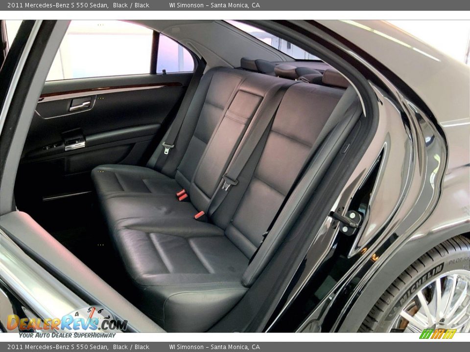 2011 Mercedes-Benz S 550 Sedan Black / Black Photo #19