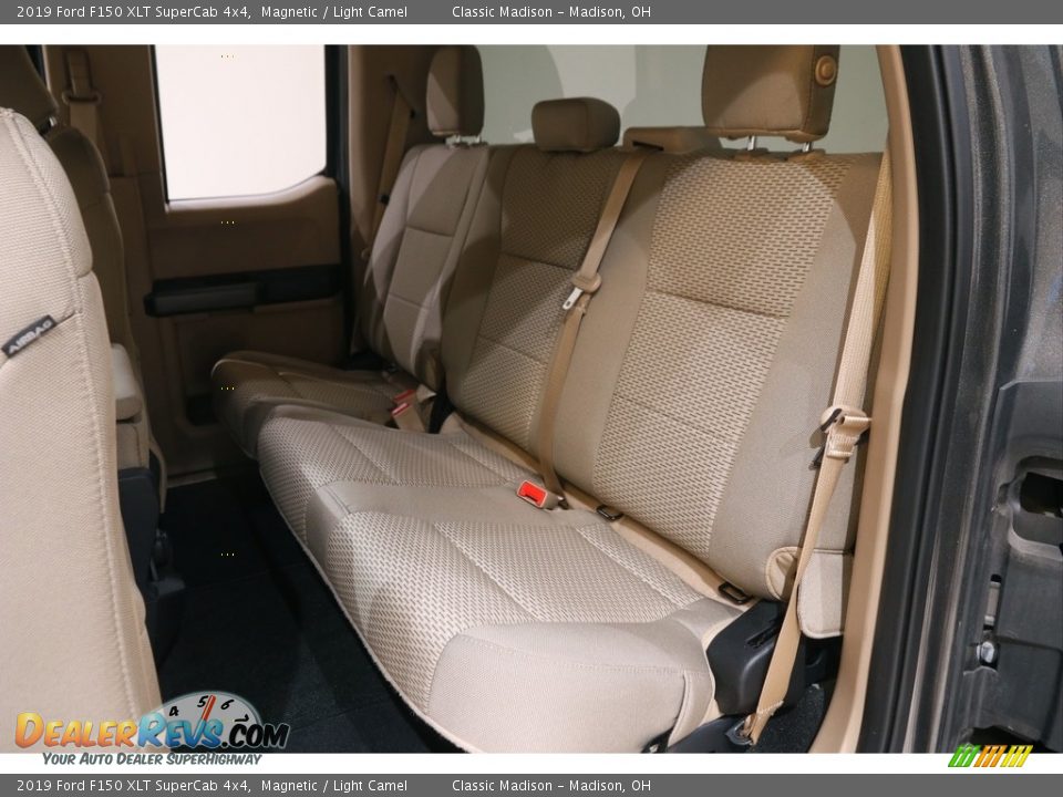 2019 Ford F150 XLT SuperCab 4x4 Magnetic / Light Camel Photo #17