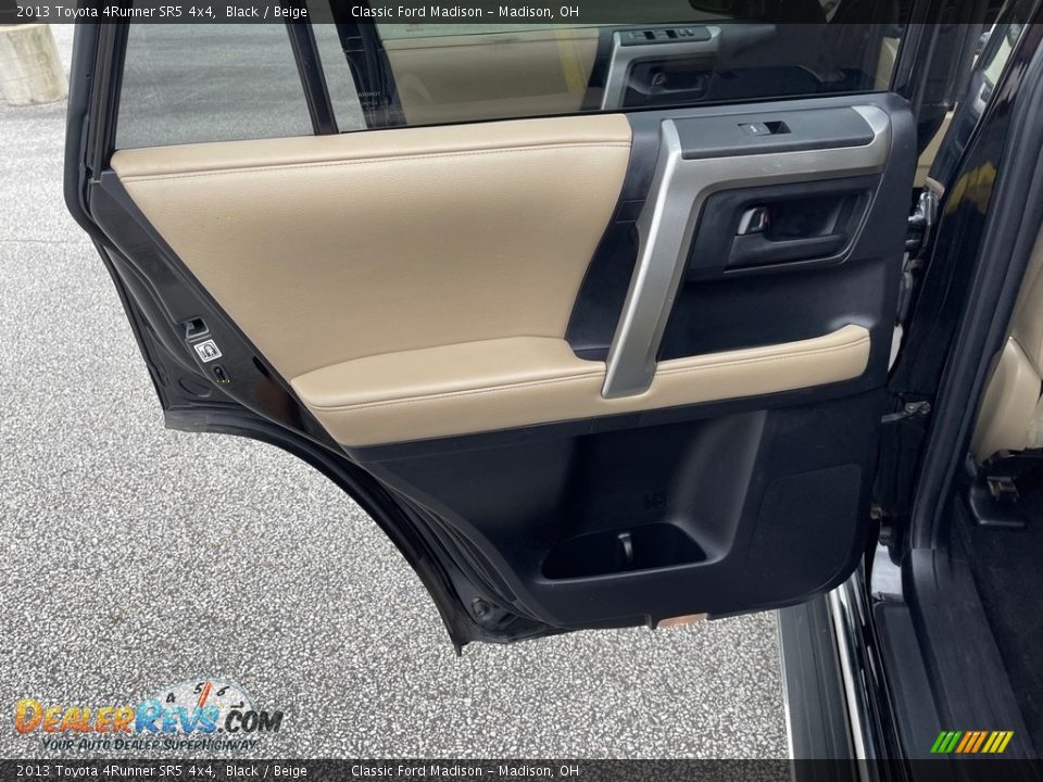 2013 Toyota 4Runner SR5 4x4 Black / Beige Photo #14