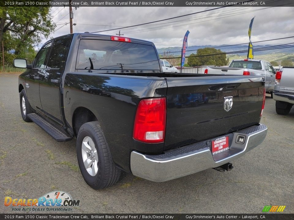 2019 Ram 1500 Classic Tradesman Crew Cab Brilliant Black Crystal Pearl / Black/Diesel Gray Photo #5