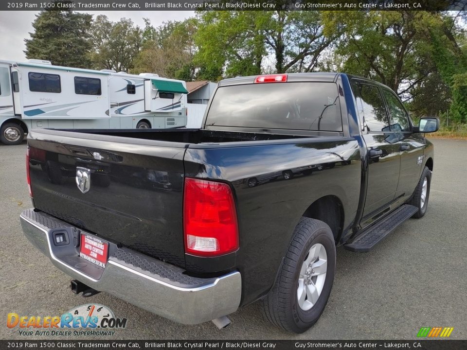 2019 Ram 1500 Classic Tradesman Crew Cab Brilliant Black Crystal Pearl / Black/Diesel Gray Photo #7