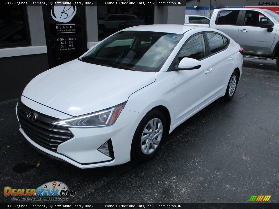 2019 Hyundai Elantra SE Quartz White Pearl / Black Photo #2