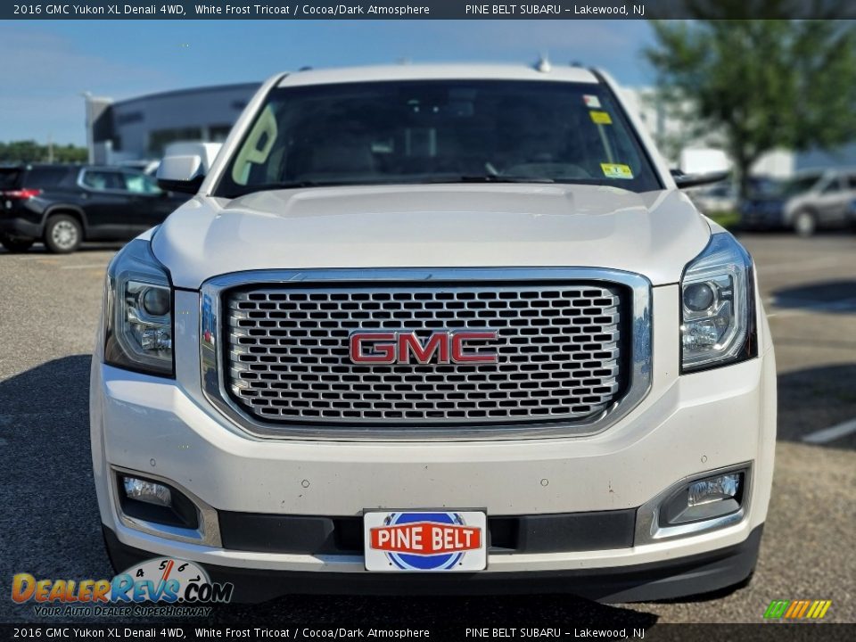 2016 GMC Yukon XL Denali 4WD White Frost Tricoat / Cocoa/Dark Atmosphere Photo #2