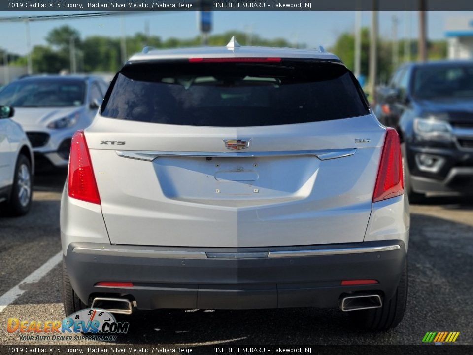 2019 Cadillac XT5 Luxury Radiant Silver Metallic / Sahara Beige Photo #6
