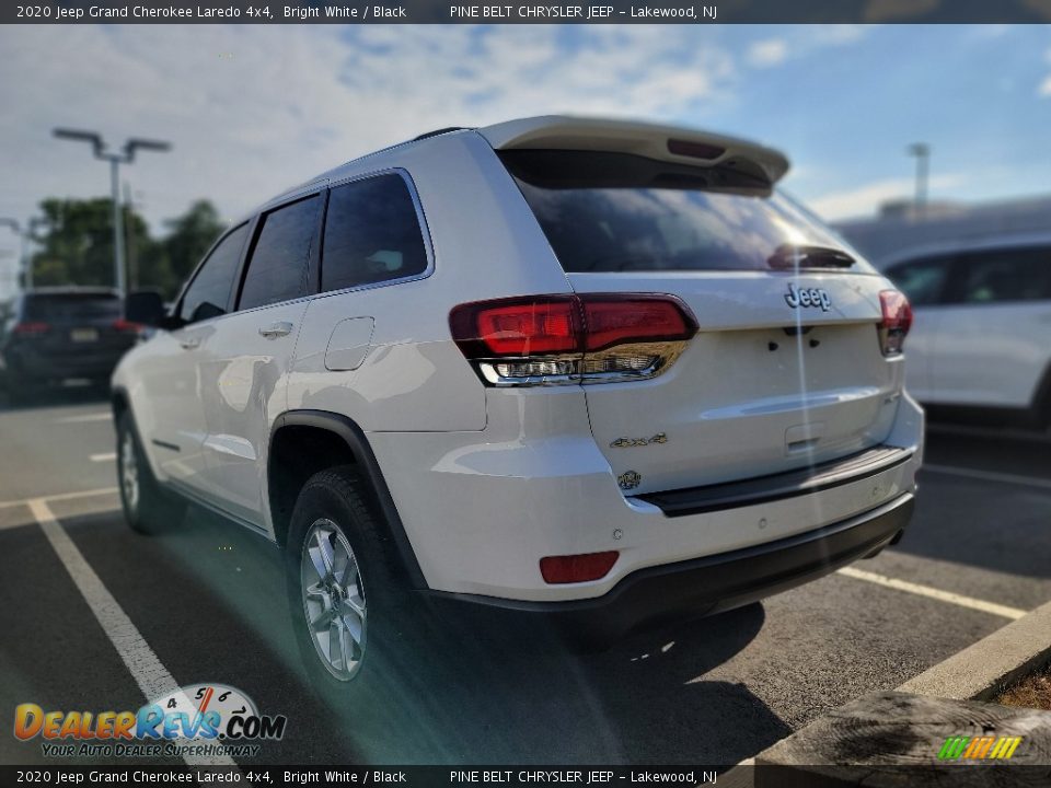 2020 Jeep Grand Cherokee Laredo 4x4 Bright White / Black Photo #10