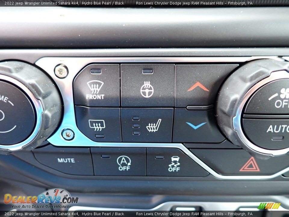 2022 Jeep Wrangler Unlimited Sahara 4x4 Hydro Blue Pearl / Black Photo #17