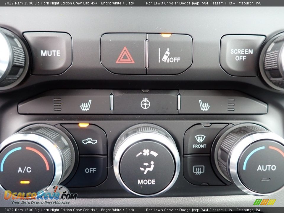 2022 Ram 1500 Big Horn Night Edition Crew Cab 4x4 Bright White / Black Photo #18