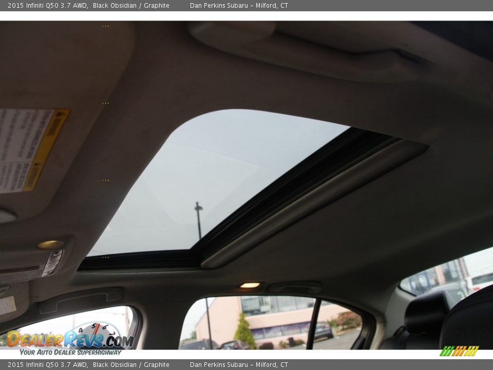 2015 Infiniti Q50 3.7 AWD Black Obsidian / Graphite Photo #11