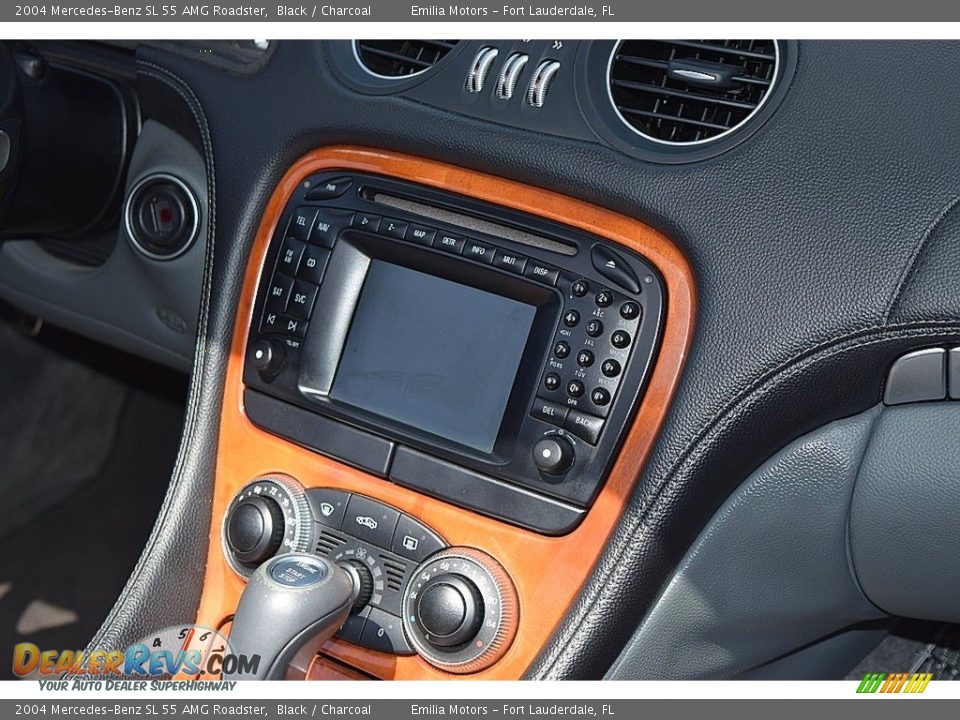 Controls of 2004 Mercedes-Benz SL 55 AMG Roadster Photo #27