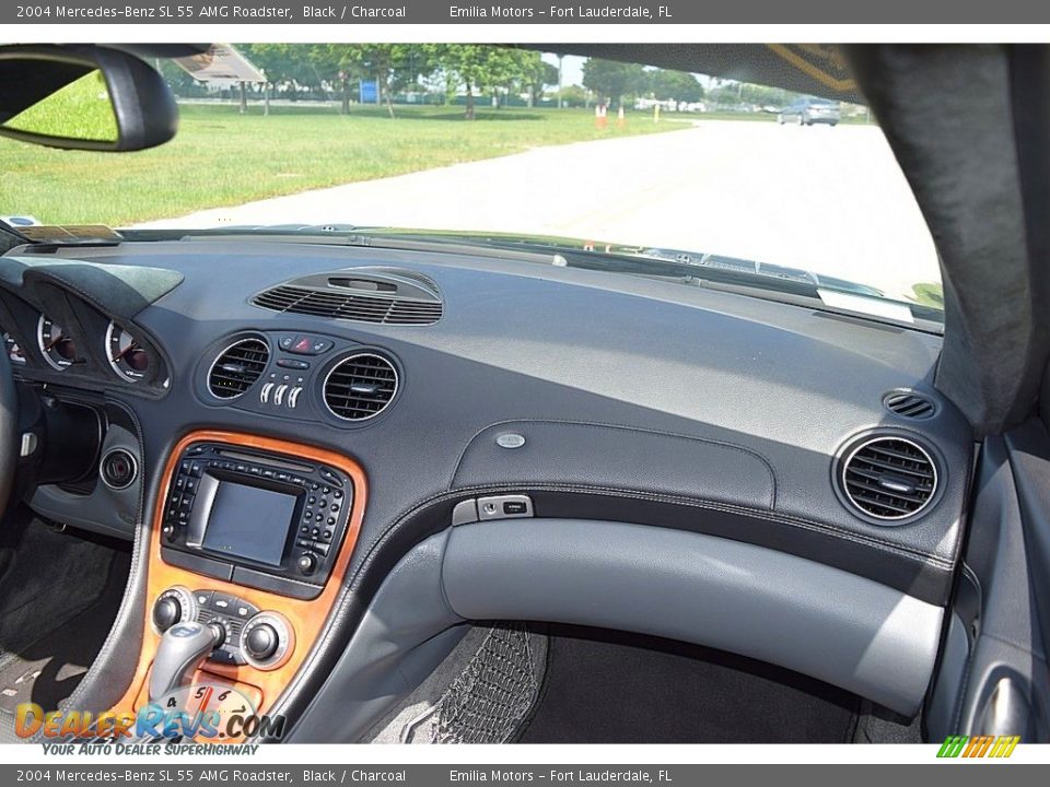 Dashboard of 2004 Mercedes-Benz SL 55 AMG Roadster Photo #29