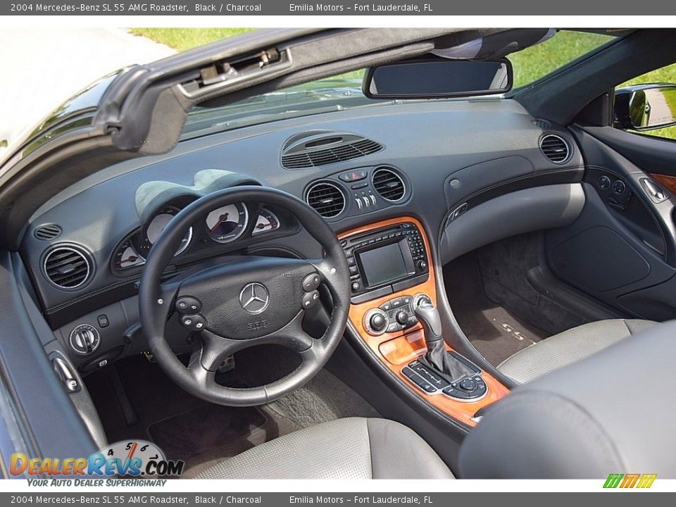 Dashboard of 2004 Mercedes-Benz SL 55 AMG Roadster Photo #31